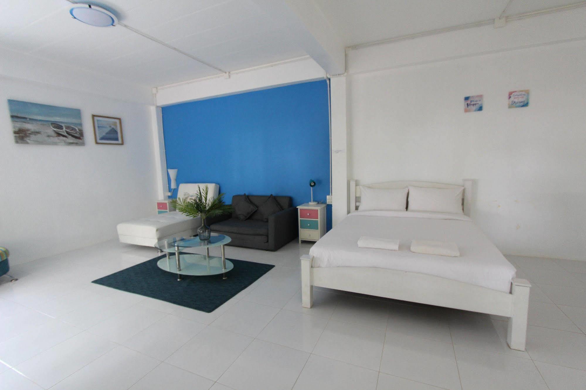 Issara Beach Resort Sichon Buitenkant foto
